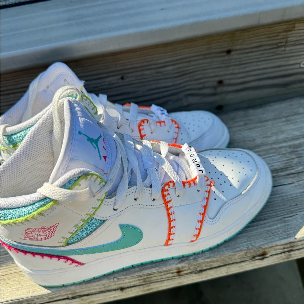 Nike Air Jordan Girls youth 6.5 size.